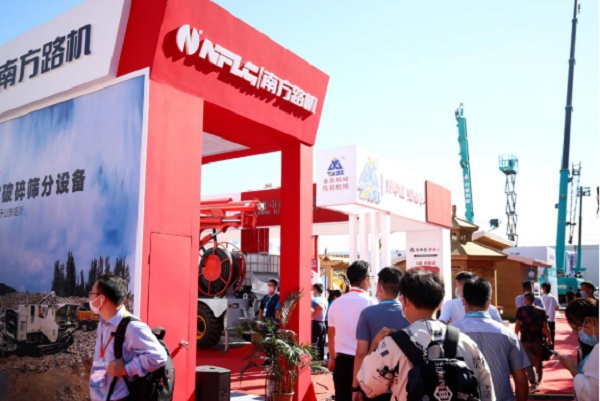 第三屆雄安工程機械展圓滿落幕，期待明年再會(www.hnhuay.cn)
