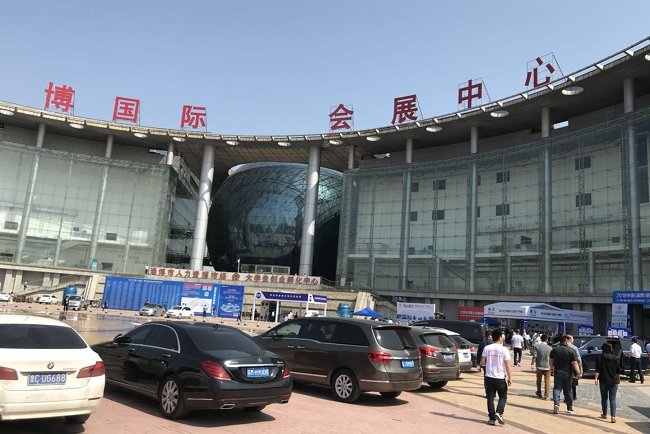 2021山東淄博化工展將于5月舉辦，目前展位預(yù)訂已經(jīng)全面開始(www.hnhuay.cn)