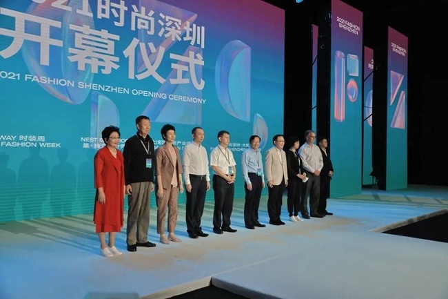 2021深圳品牌服裝展覽會圓滿落幕，贛州服裝展團大放異彩(www.hnhuay.cn)