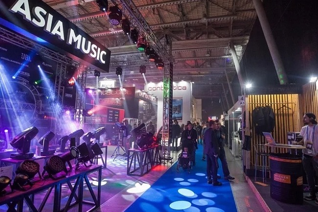俄羅斯樂器、舞臺燈光及音響設備展覽會Light+Audio Music(www.hnhuay.cn)