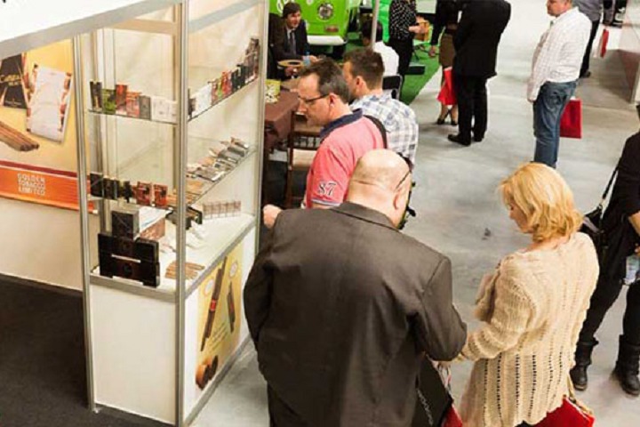 波蘭華沙國際電子煙展覽會VAPE(www.hnhuay.cn)