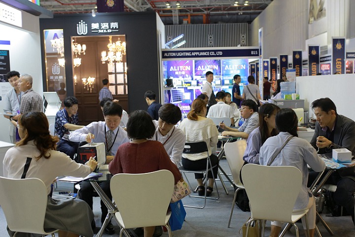 越南胡志明LED照明展覽會LEDTEC ASIA(www.hnhuay.cn)