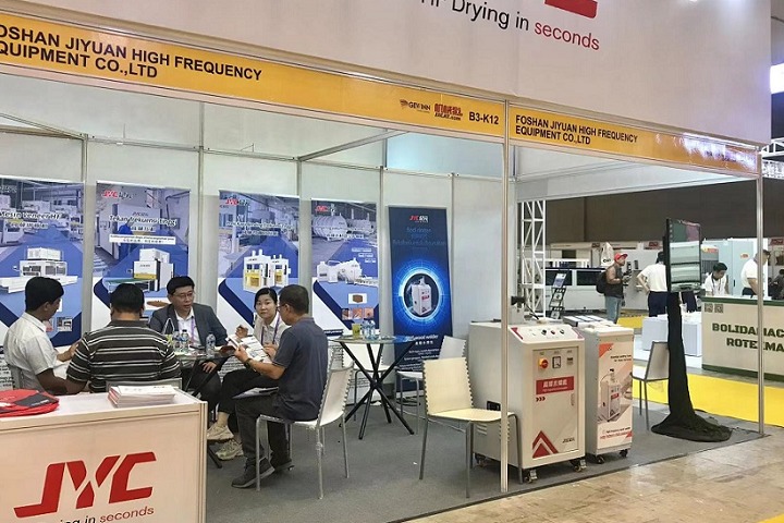 印尼雅加達家具及木工機械展覽會IFMAC(www.hnhuay.cn)
