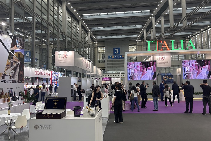 2024波蘭華沙國(guó)際燈飾照明展覽會(huì)LIGHT-TECH EXPO舉辦時(shí)間是什么時(shí)候？(www.hnhuay.cn)
