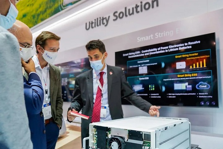 德國杜塞爾多夫太陽能展覽會Solar Solutions Dusseldorf(www.hnhuay.cn)