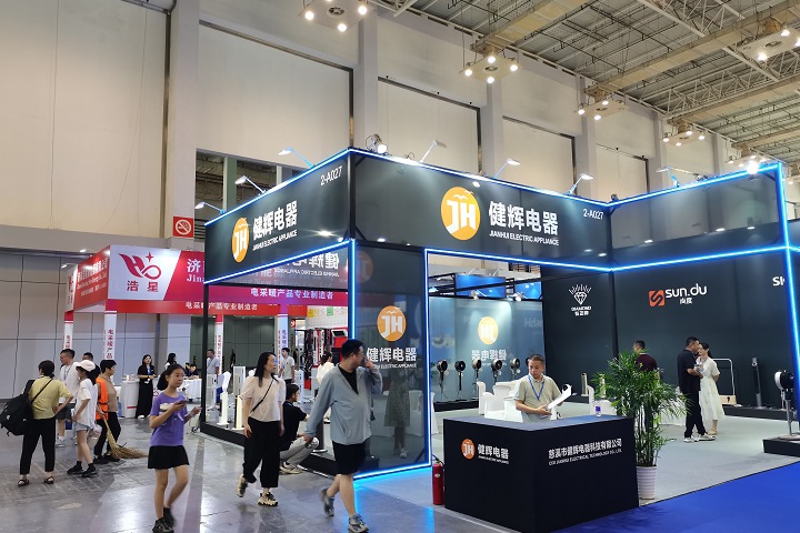 2025年第13屆越南照明展LEDTEC ASIA將于5月7至9日舉辦(www.hnhuay.cn)