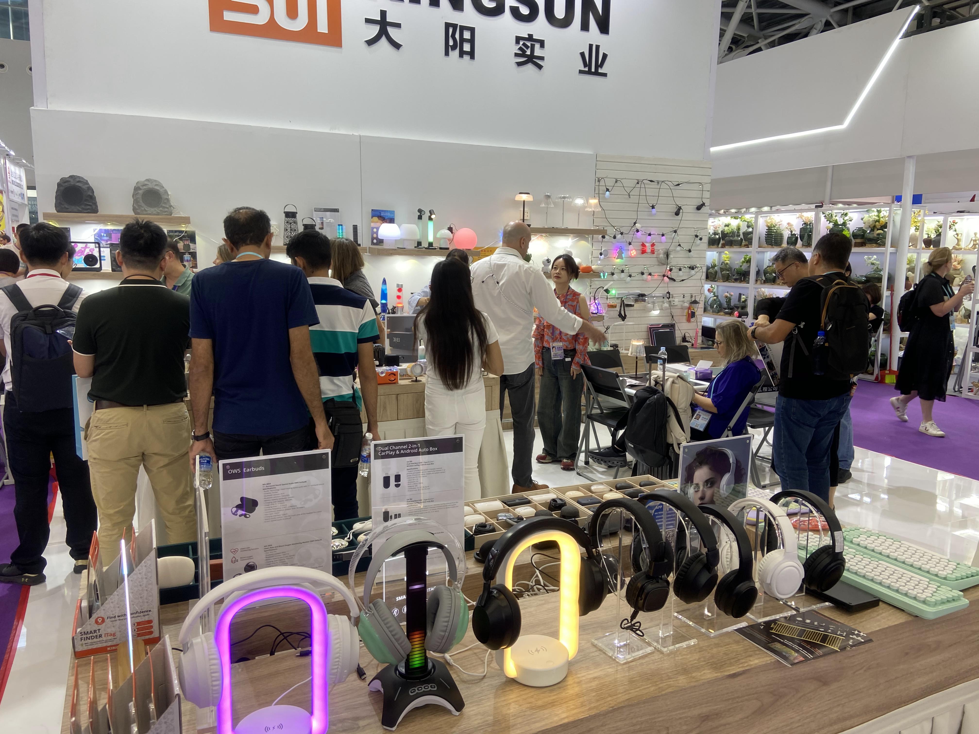 波蘭華沙摩托車及自行車展覽會Warsaw Motorcycle Show(www.hnhuay.cn)