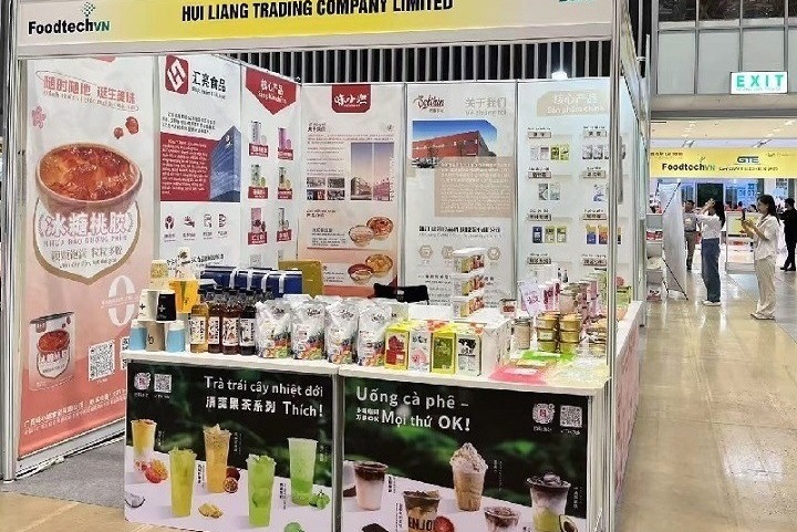 標準展位、豪華標展和光地特裝的介紹以及區別示意圖片(www.hnhuay.cn)