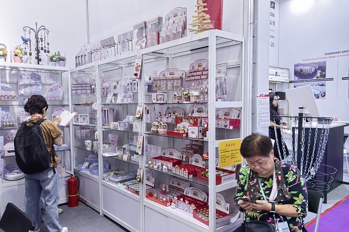 2025印尼雅加達太陽能光伏展覽會Solartech Indonesia 好位在線選！！(www.hnhuay.cn)