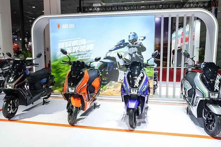 江蘇國際新能源電動車及零部件交易會CEB Nanjing(www.hnhuay.cn)
