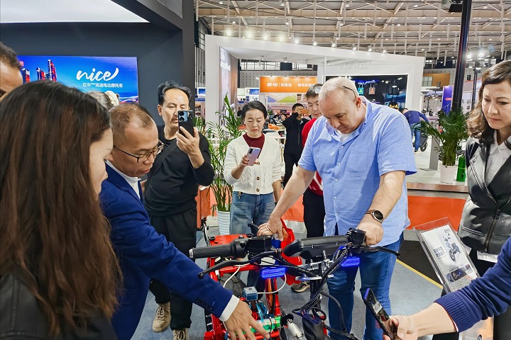 江蘇國際新能源電動車及零部件交易會CEB Nanjing(www.hnhuay.cn)